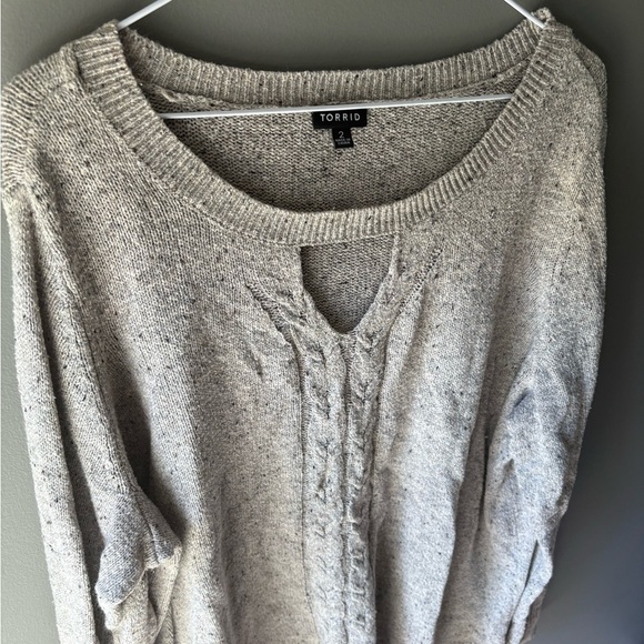 Torrid size 2 (2X) Pullover Cable Front Tunic Sweater, Taupe - Picture 5 of 7